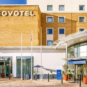 Novotel Greenwich Отель