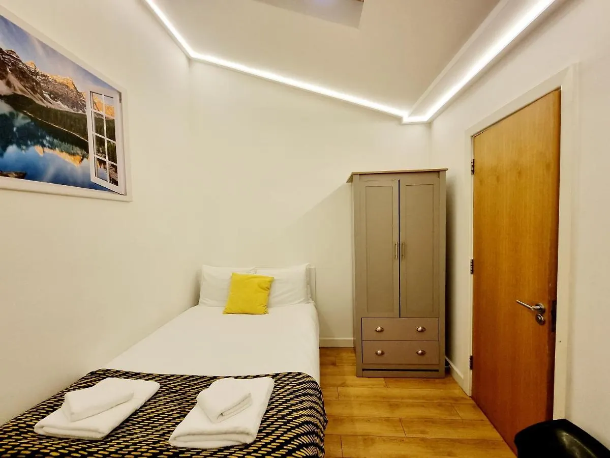 London Stay Apartments 3*,  Великобритания