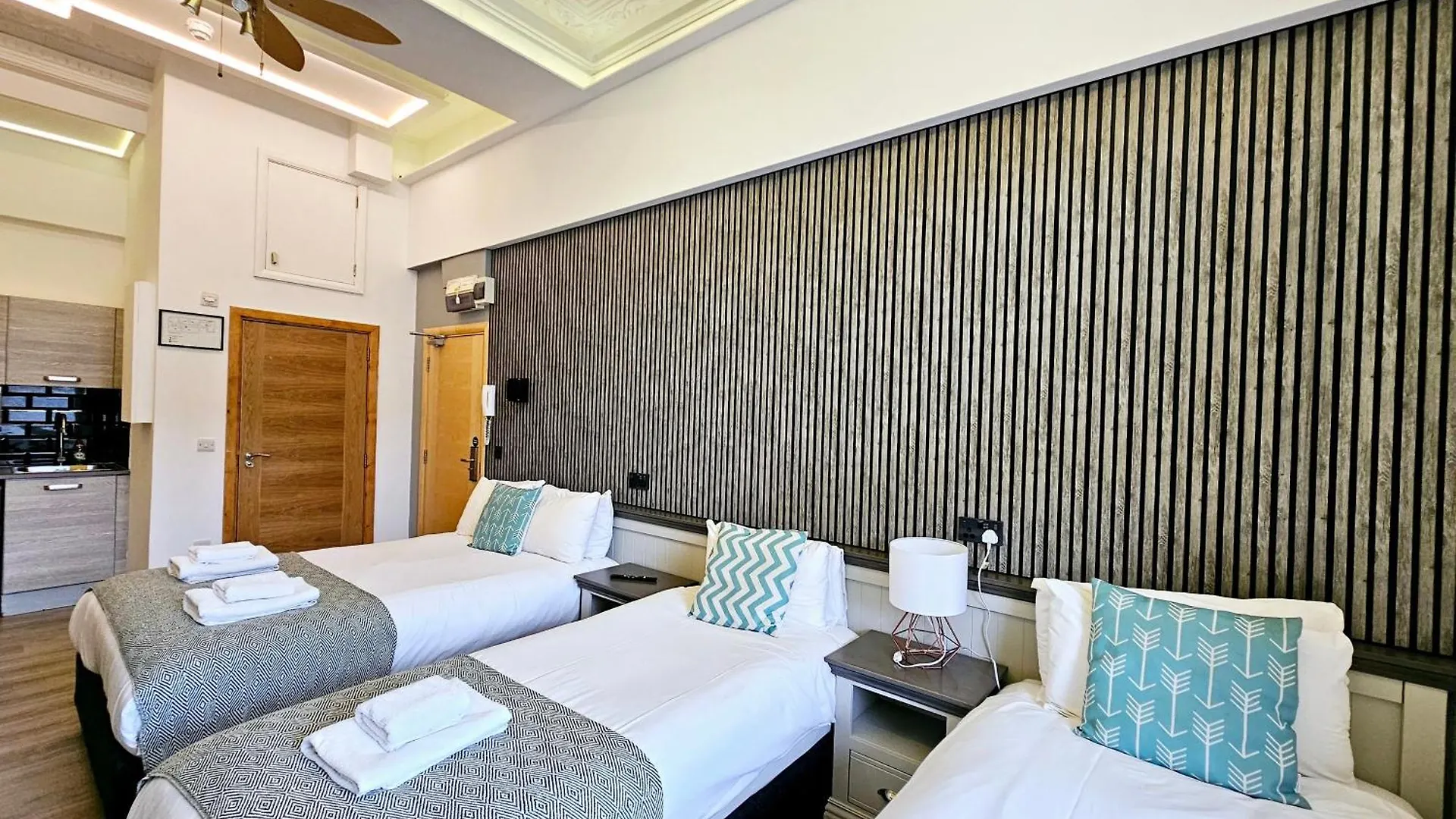 London Stay Apartments Aparthotel