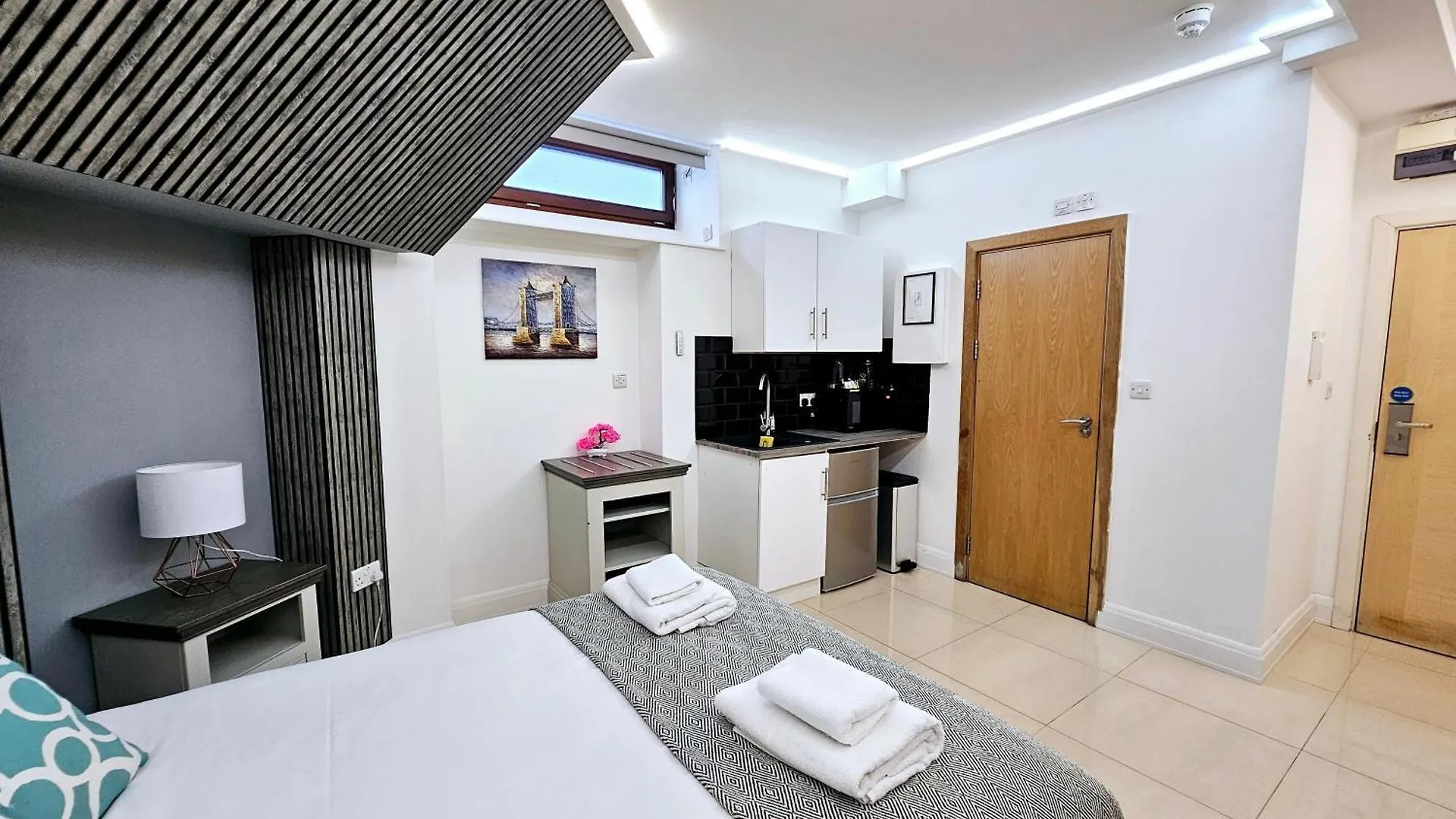 London Stay Apartments 3*,  Regno Unito