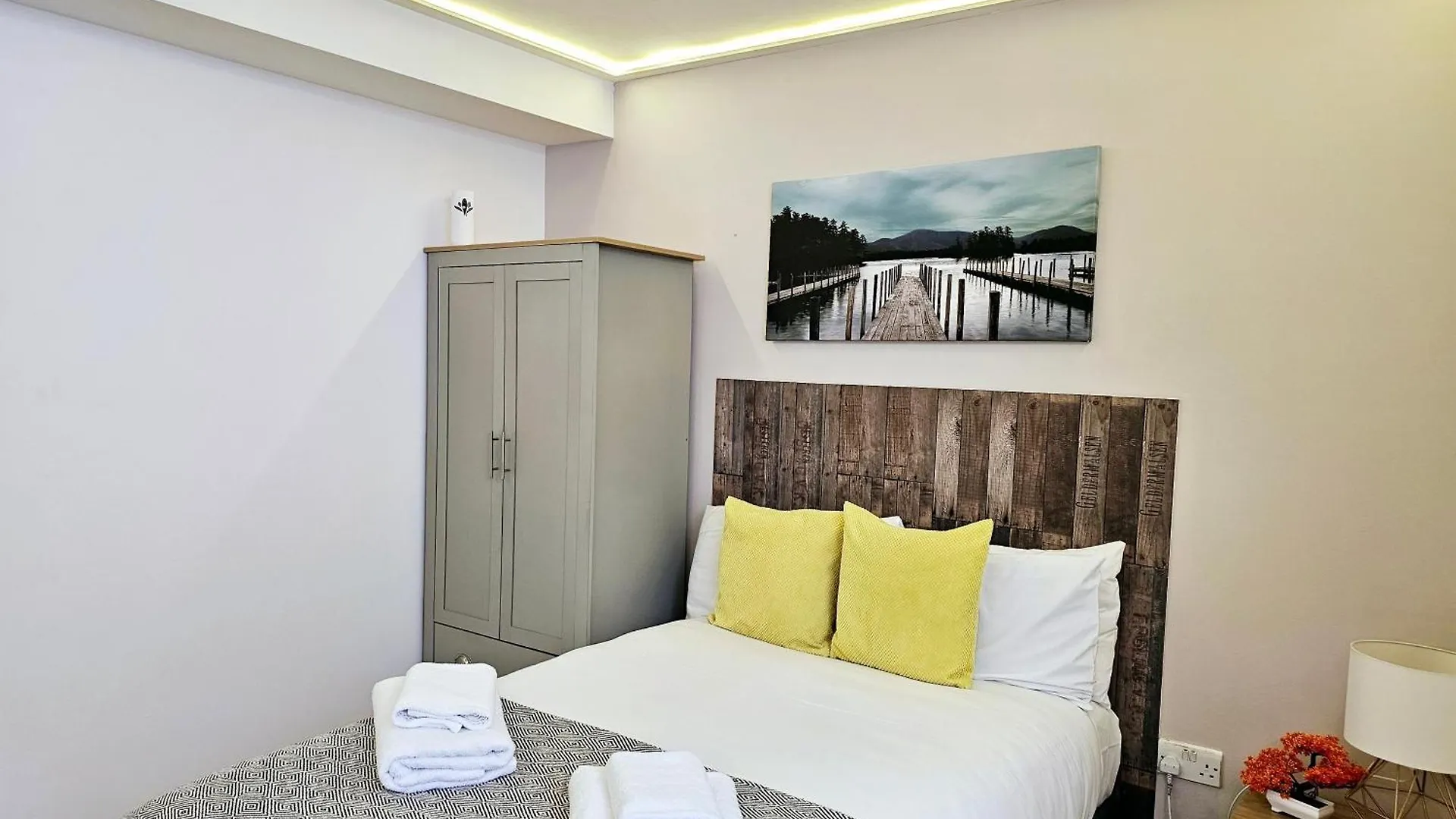 London Stay Apartments Aparthotel